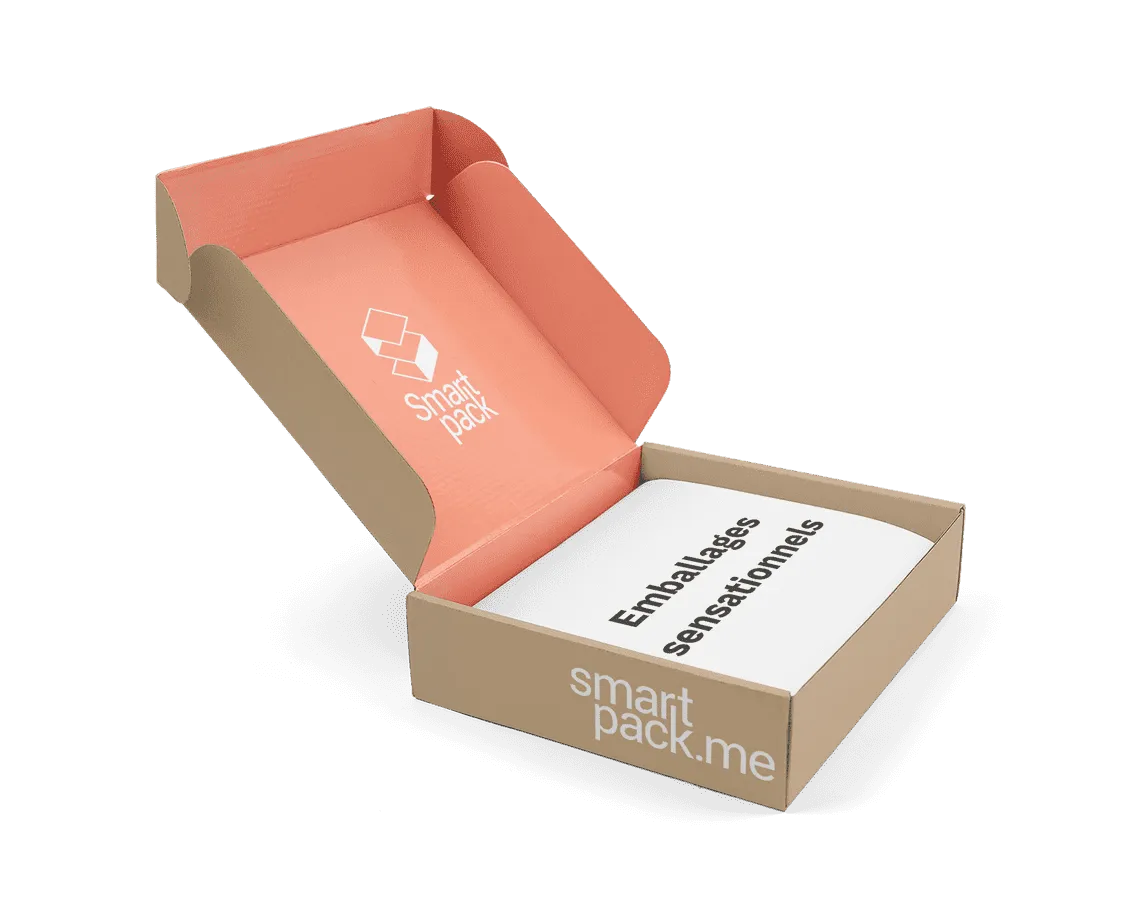 Boîte e-commerce personnalisée ouverte
