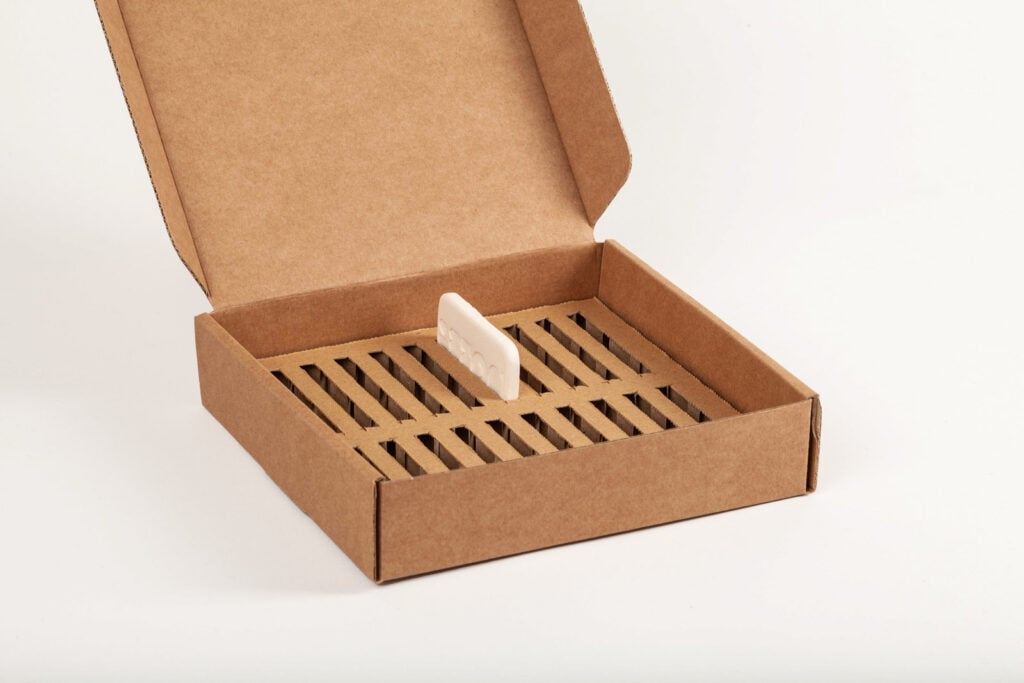 Calage en carton alvéolaire